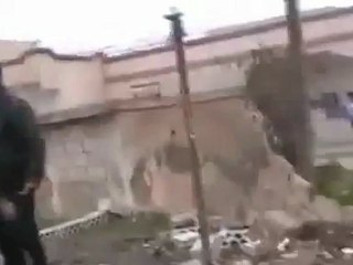 فري برس حماه المحتلة أثار القصف على بلدة الطامنه 29 2 2012