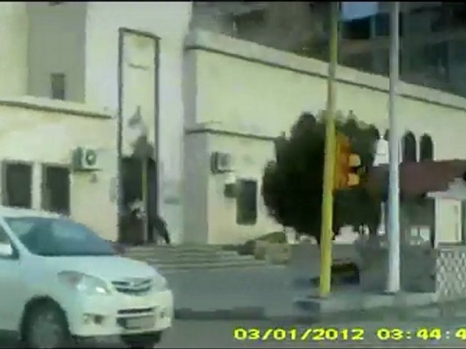 فري برس حماة المحتلة  حي الحميدية  متاريس فوق المجمع الطبي 1 3 2012 ج4