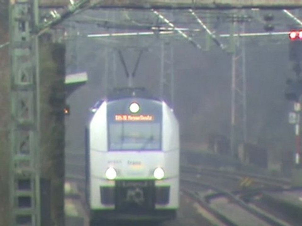 Desiro TransRegio TR470 der Mittelrheinbahn Richtung Köln Deutz Messe im Bf Brohl