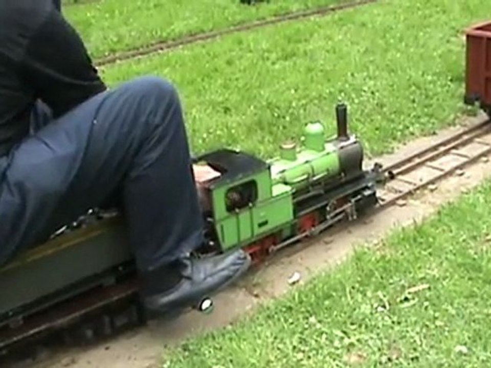 Zwei schweizer E3/3 Tigerli´s in 1 zu 11 und eine preußische T3 in 1 zu 8