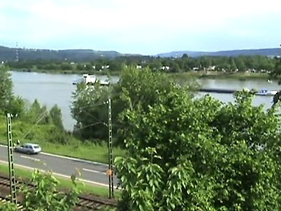 BR118 der Firma Adam bei Erpel auf Leerfahrt Richtung Bonn