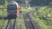 BR185 bei St Augustin Hangelar mit Intermodalzug nach Köln und BR143 mit Dostos nach Bonn Beuel