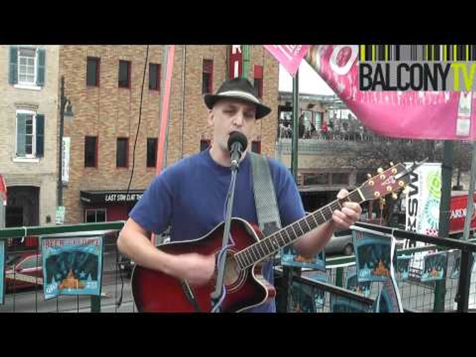 OSCAR LAUN (BalconyTV)