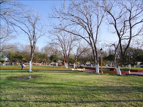 PORQUE DIOS NO ES UN DIOS MUERTO