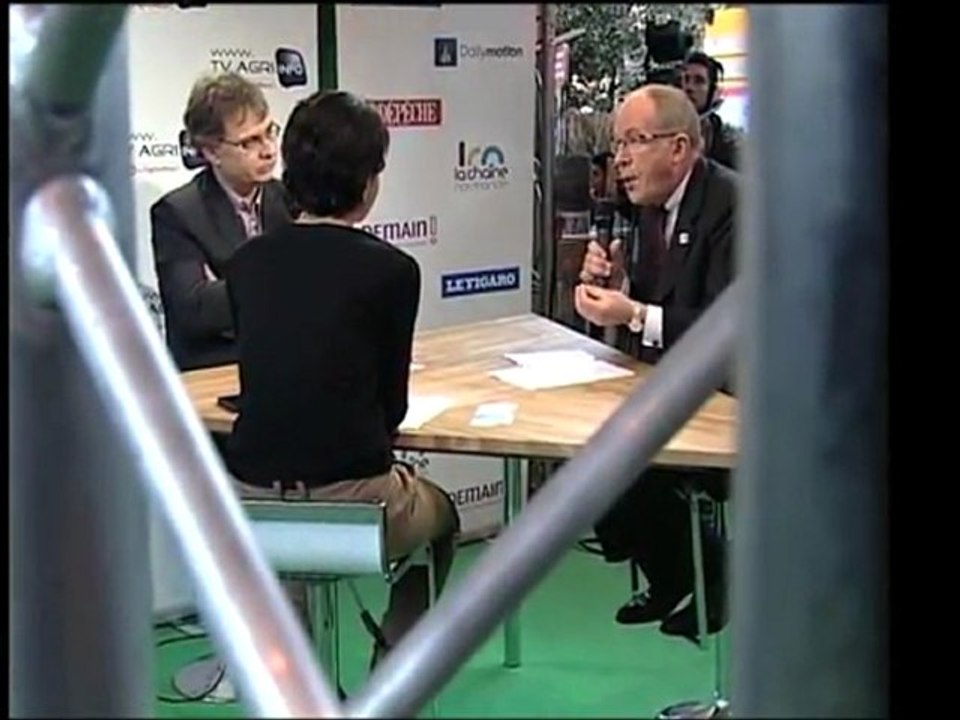 Débat entre Najat Belkacem et Philippe Mangin