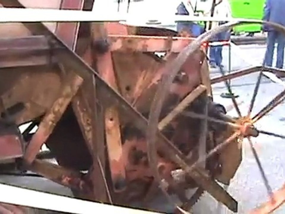 Lokomobile Maschinenfabrik Esterer AG treibt Standardwerk Mähdrescher an