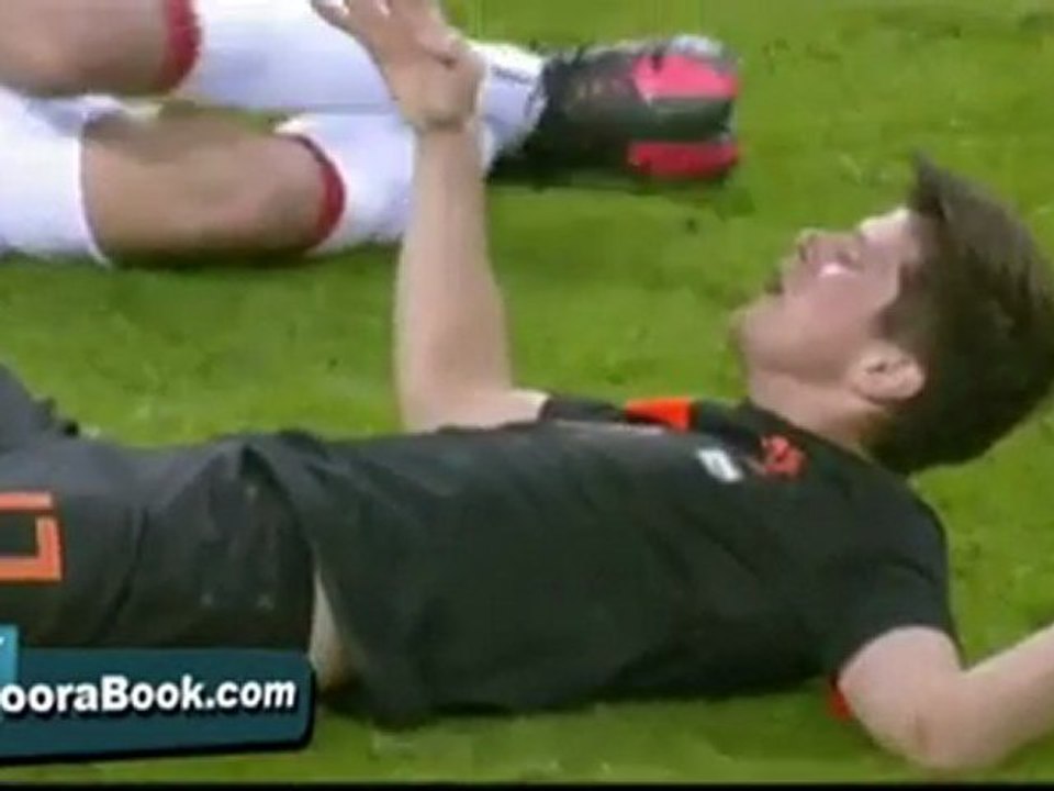 Hunterlaar nâng tỷ số lên 2-0 cho Hà Lan