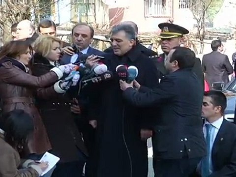 Gül soruları yanıtladı