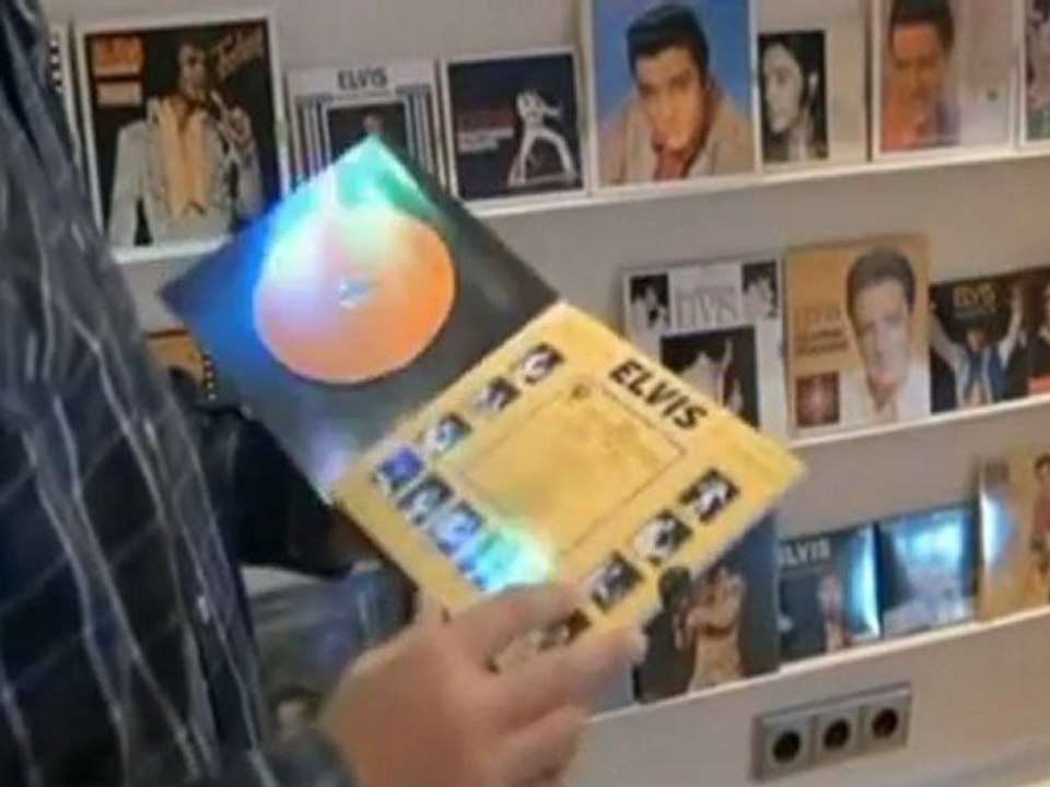 Toca la batería y el piano con 14 años y comparte escenario con grandes músicos