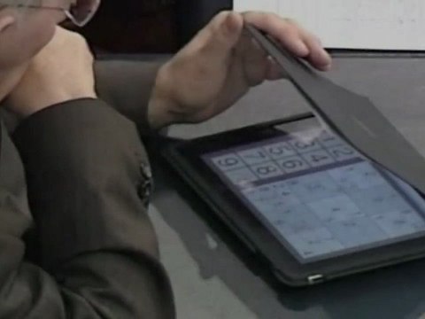 Le ministre des Finances allemand joue au Sudoku lors d'un débat sur la Grèce