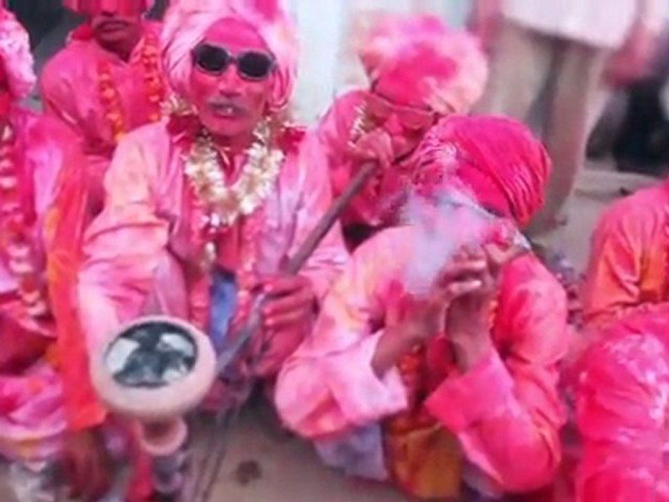 HOLI Festival by Xavier Zimbardo / Getty Images with Canon EOS 5D Mark II