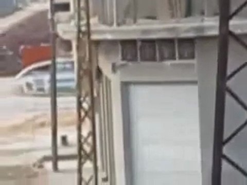 فري برس ريف حماه المحتل تخريب المحلات في حلفايا 2012 2 27