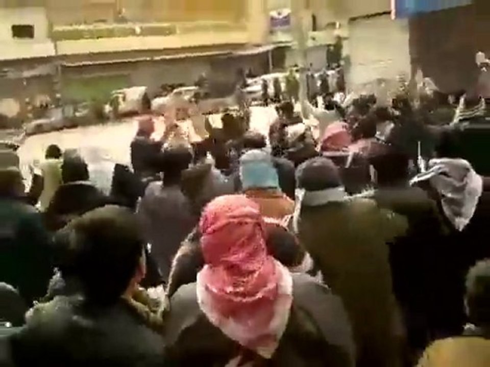 فري برس حلب الباب مظاهرة أمام قوات الأمن تسليح الجيش الحر  2 3 2012