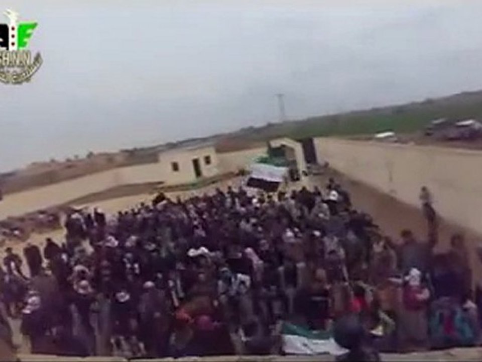 فري برس دير الزور أحرار قرية الشحيل  جمعة تسليح الجيش الحرد 2 3 2012