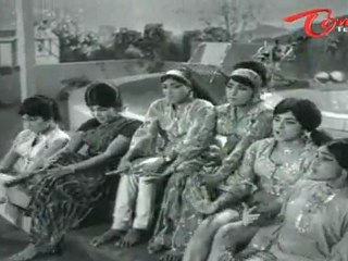 Sreemanthudu Songs - Modati Peggulo - ANR - Jamuna