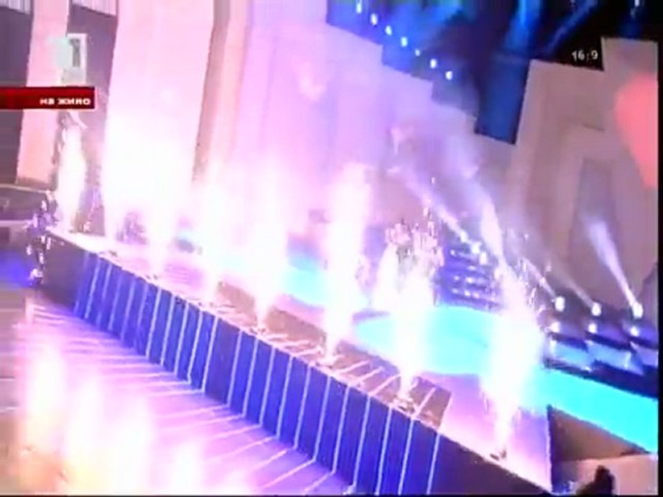 Bulgaristan Eurovision 2012 Sofi Marinova Love Unlimited (tüm dillerde seni seviyorum"aşk sınırsız") pereseler