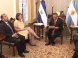 Embajadora de Argentina visita al Presidente Mauricio Funes