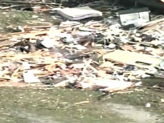 4 dead as 'enormous outbreak' of apparent tornadoes tear through U.S.