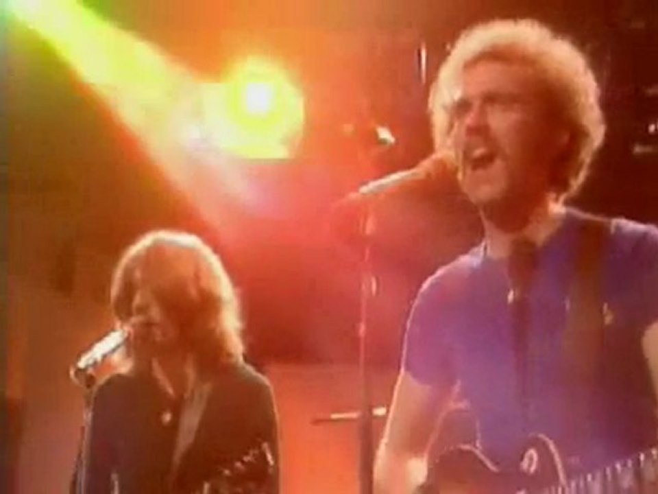 Out Of Control (LIVE) / THE EAGLES