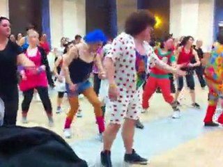 Lili Zumba :  Ai se eu tu pego - Zumba Carnaval ( Esquerdes )