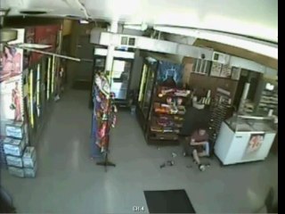 Guy gets owned by wasp!