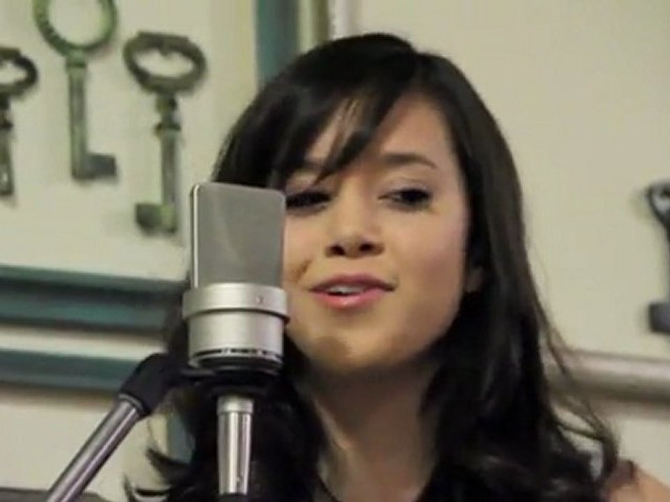 Fly- Nicki Minaj (feat.Rihanna) cover- Megan Nicole