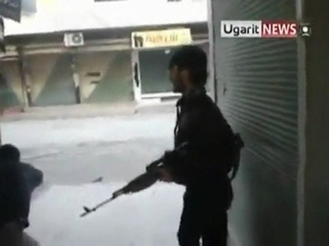 Syrian rebels fight back in Idlib