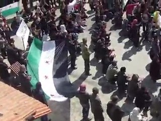 فري برس  ادلب سلقين جمعة تسليح الجيش الحرحرار سلقين الأبية   2 3 2012 ج2