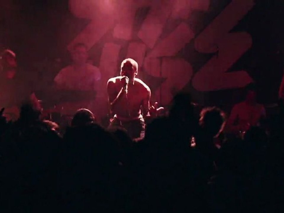 Skip The Use - Bullet in my head - Live @ Akwaba