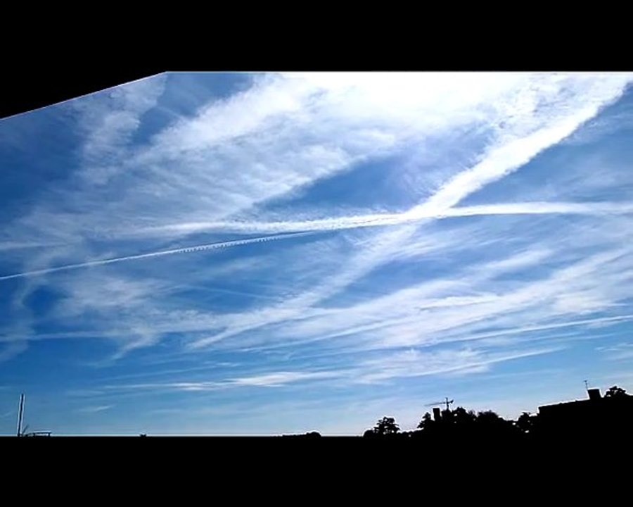 Les chemtrails Parano ou Realite part 2