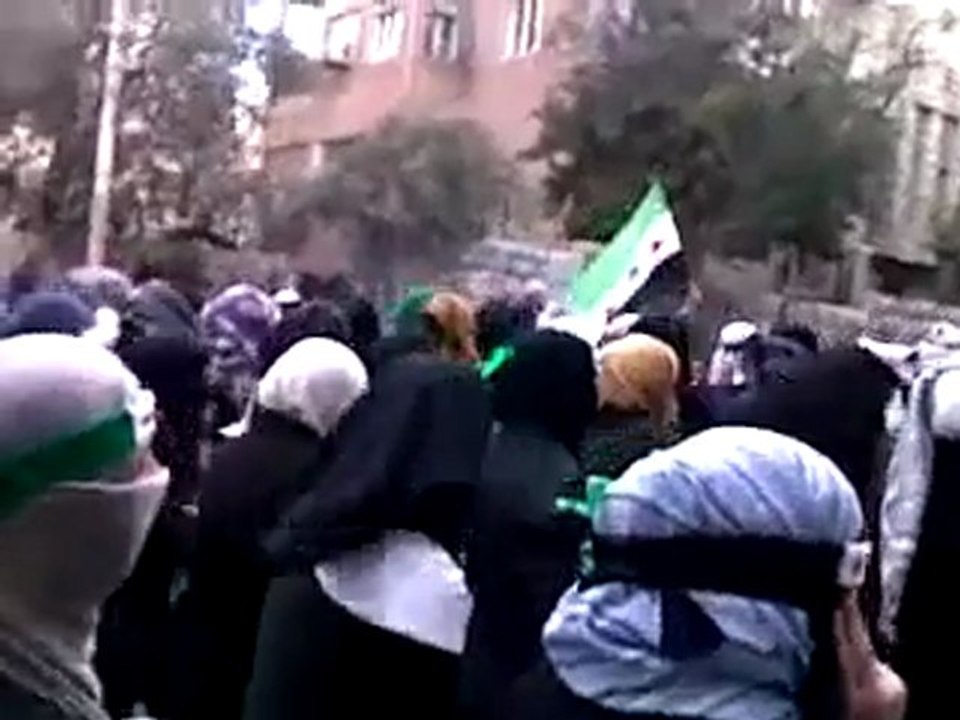 فري برس ريف دمشق مظاهرة حرائر التل 3 3 2012 ج4
