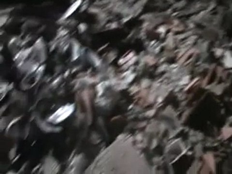 فري برس حمص حي الشهداء عشيرة سابقا منزل مدمر و محترق