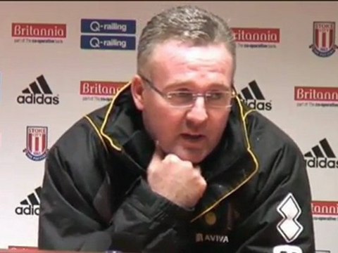 Lambert, frustrado por la ocasiones falladas