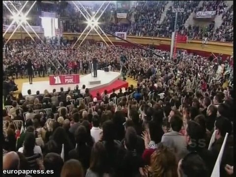 Rubalcaba: No dejéis que Arenas os dé el cambiazo