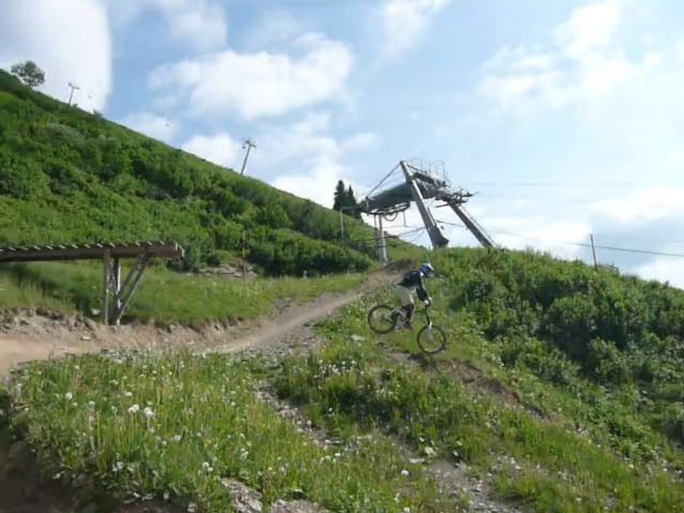 VTT de descente, La Clusaz 2010 avec Axel
