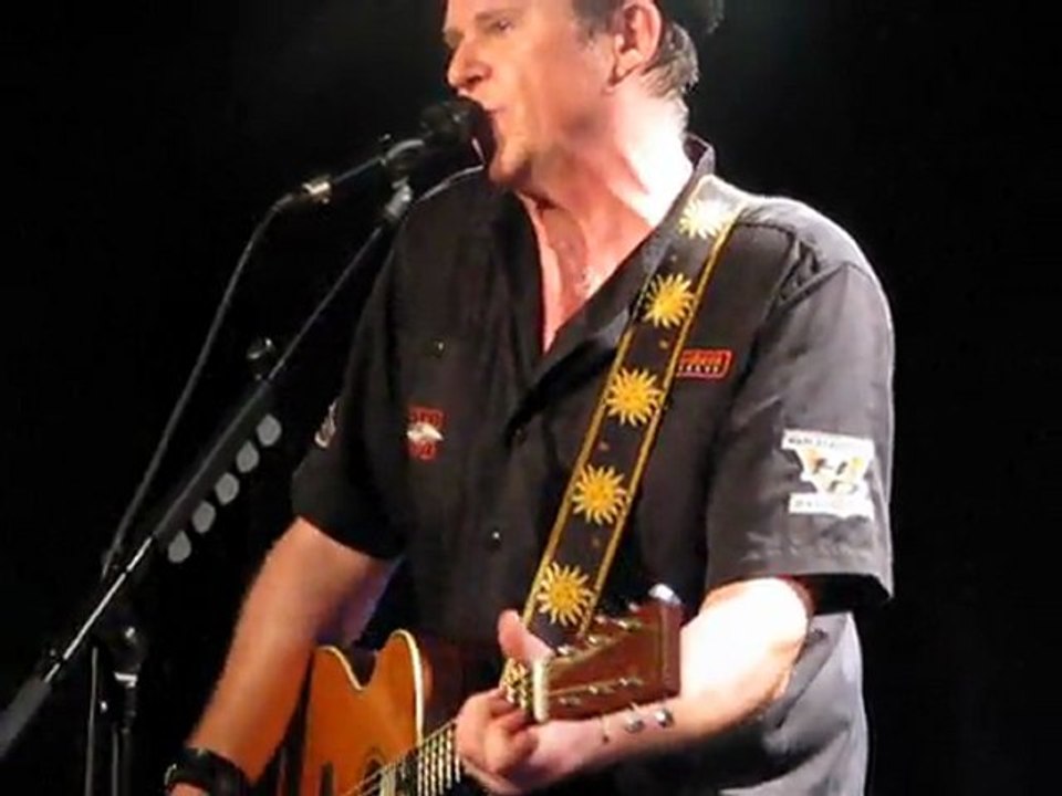 Eric Frasiak chante L'Air Bleu, A Thou Bout d'Chant, Lyon, mars 2012 Mars