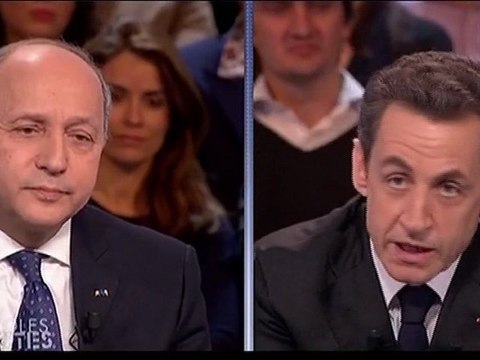 Sarkozy et l'UMP s'en prennent à la gauche Carlton