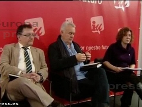 Cayo Lara arremete contra la Casa Real