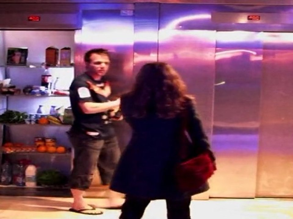 Ascenseur Foot(Rémi Gaillard)HD