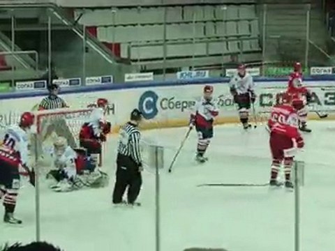 Семён Голиков делает счёт 2-0 в игре с к.Белые Тигры 04.03.12.