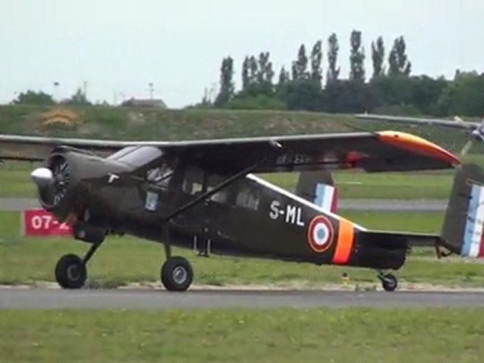 M.H 1521 Broussard Max Holste roulage rolling Full HD LFTA Meeting Aérien FOSA 2010 BA 123