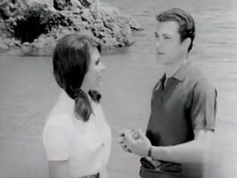 Müzeyyen Senar bir bahar akşamı rastladım size hazırlayan serbülent öztürk