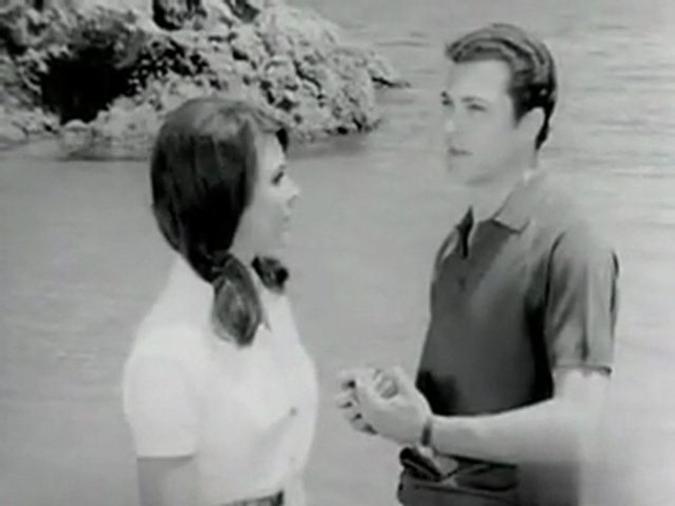 Müzeyyen Senar bir bahar akşamı rastladım size hazırlayan serbülent öztürk