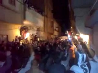 فري برس ديرالزور فاتحة الشهيد مصطفى حواش وأروع الهتافات 4 3 2012 ج1