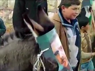 فري برس جبل الزاوية شنان  جولة لبشار الأسد في القرية