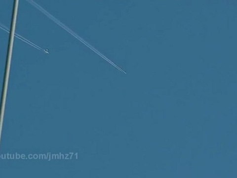 UFO. FAKE PLANE .chemtrails .04. 03 .2012