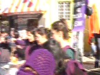 Her Gün Bizimdir: (4 Mart 2012) Sokakta Yemek