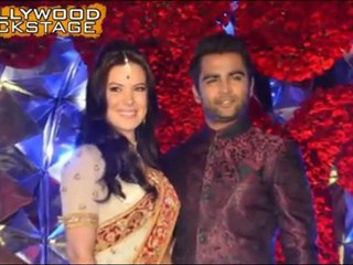 Sohail GIFTS diamond watch to Sachiin Joshi & Urvashi for reception