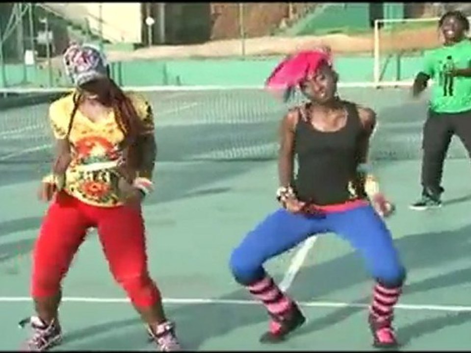 Aicha Koné ft Sekouba k.K   Singleton