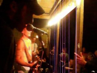 AC/Déçus "Le ver est dans la pomme"